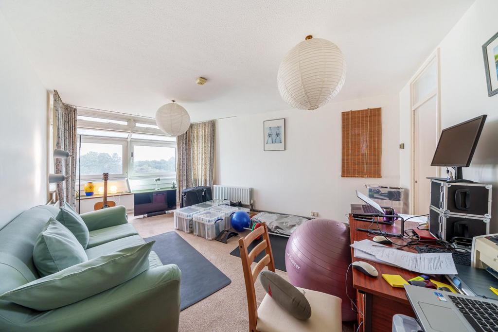 Clarence Avenue, Clapham 1 bed flat for sale £210,000
