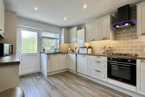 3 bedroom detached house for sale, Clifford Avenue, Kingsteignton