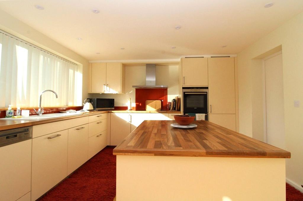 Fairlawn, Liden, Swindon, Wiltshire, SN3 4 bed detached house for sale