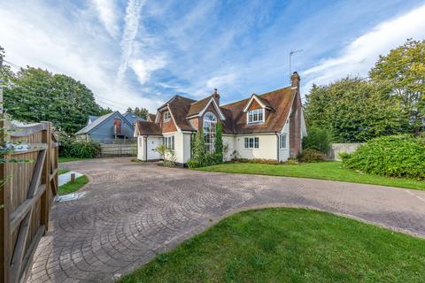 3 bedroom detached house for sale, Chinnor Road, Bledlow Ridge, HP14