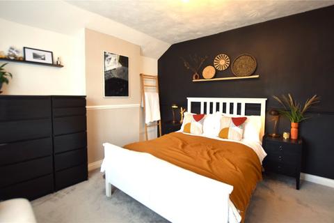 39 Podsmead Road, Gloucester, GL1 5PB