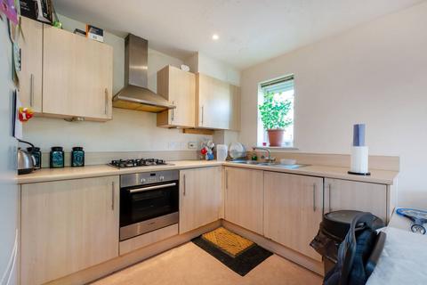 2 bedroom flat for sale - Kendra Hall Road, Croydon, South Croydon, CR2