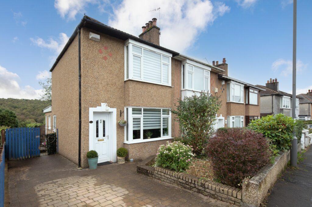 Stamperland Gardens, Clarkston 2 bed semidetached villa for sale £