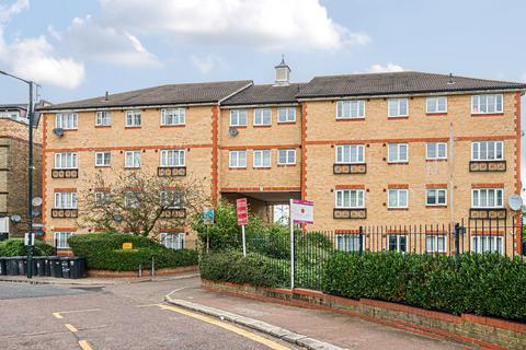 19 Alice Close, New Barnet, Barnet, EN5 1PB