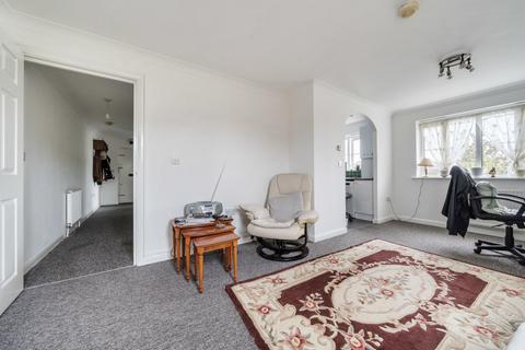 19 Alice Close, New Barnet, Barnet, EN5 1PB
