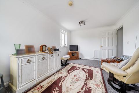 19 Alice Close, New Barnet, Barnet, EN5 1PB