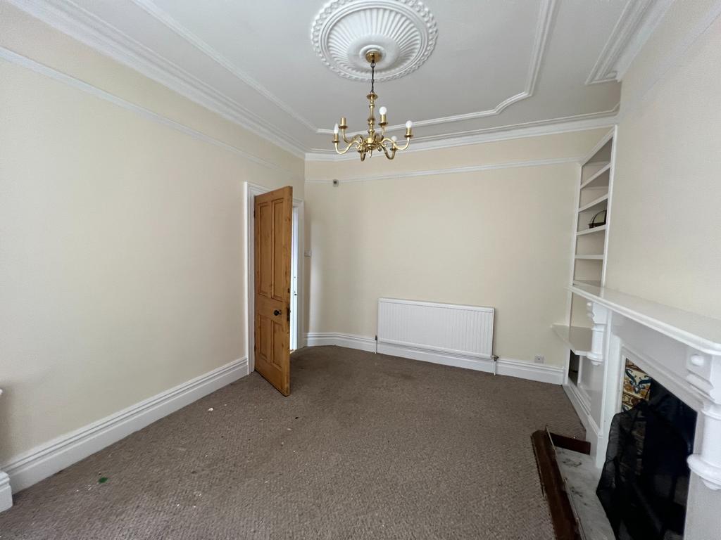 Elm Vale, Fairfield, Liverpool, L6 5 bed terraced house £950 pcm (£
