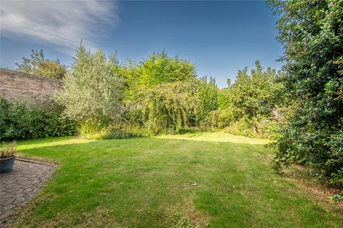 4 bedroom detached house for sale - Maplin Way North, Thorpe Bay, Essex, SS1