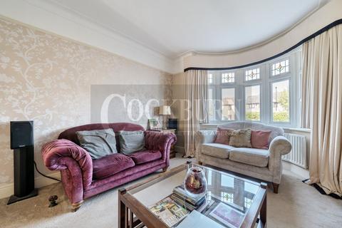 6 Bowmead, London, SE9 3NL