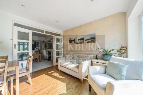 6 Bowmead, London, SE9 3NL