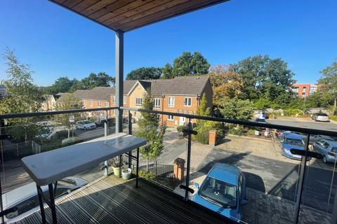 1 bedroom retirement property for sale - Flat 19 Goldwyn House, Studio Way, Borehamwood, Hertfordshire, WD6 5JY