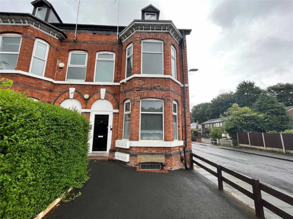 Brentwood, Salford Studio £750 pcm (£173 pw)