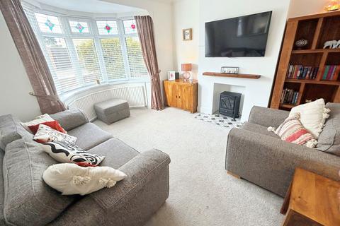 3 bedroom semi-detached house for sale - Jubilee Estate, Ashington, Northumberland, NE63 8TB