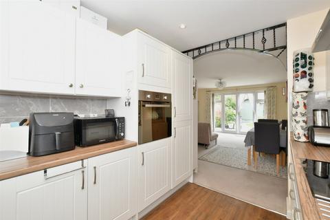 3 bedroom semi-detached house for sale - Allin Way, Felpham, Bognor Regis, West Sussex