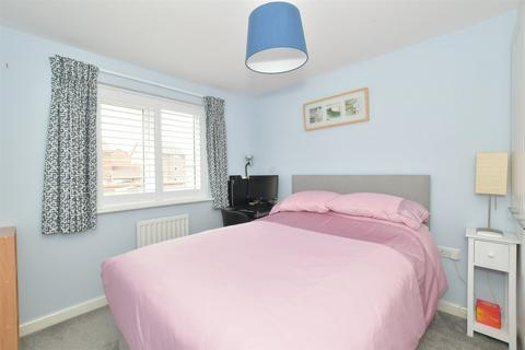 17 Allin Way, Felpham, Bognor Regis, PO22 8FE