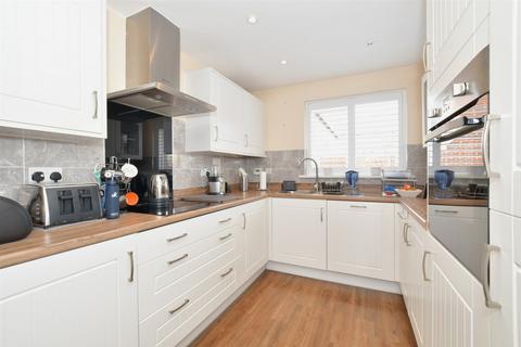 17 Allin Way, Felpham, Bognor Regis, PO22 8FE