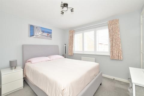 17 Allin Way, Felpham, Bognor Regis, PO22 8FE
