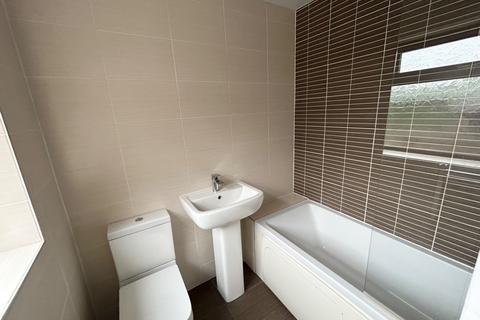 2 bedroom terraced house to rent, Station Road, Garswood, WN4 0SD