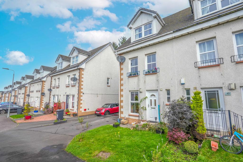 Easterton Drive, Caldercruix 4 bed townhouse for sale £159,000