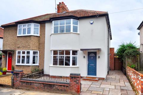 3 bedroom semi-detached house to rent, Niagara Road, Henley On Thames