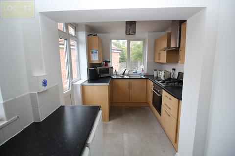 3 bedroom semi-detached house for sale, Flixton Road, Urmston