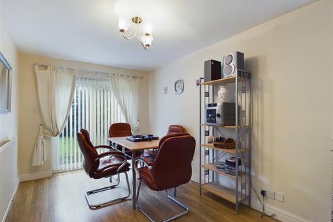 7 Field Close, Burscough, Ormskirk, L40 5XY