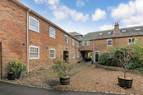 2 bedroom apartment for sale, Tring Station, Tring