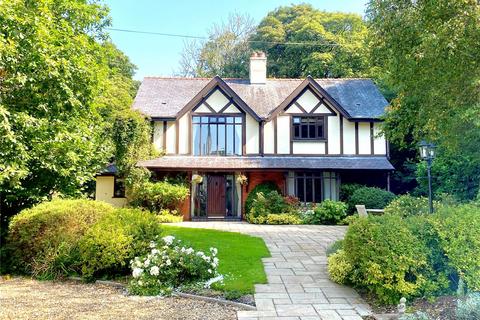 undefined, Y Felinheli, Gwynedd, LL56