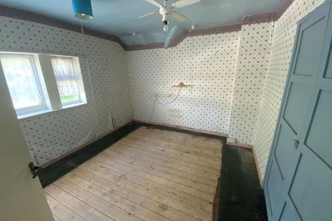 104 Commonside, Brownhills, Walsall, WS8 7AT