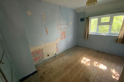 104 Commonside, Brownhills, Walsall, WS8 7AT