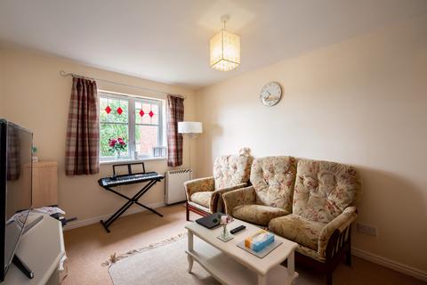 2 bedroom flat to rent, Saddlers Close, Huntington, York, YO32