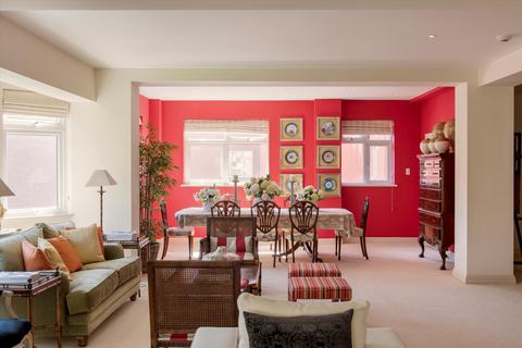 4 bedroom apartment for sale, Kingston House South, Ennismore Gardens, Knightsbridge, London, SW7