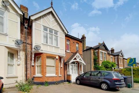 Flat C, 7 Cambridge Road, Bromley, BR1 4EB