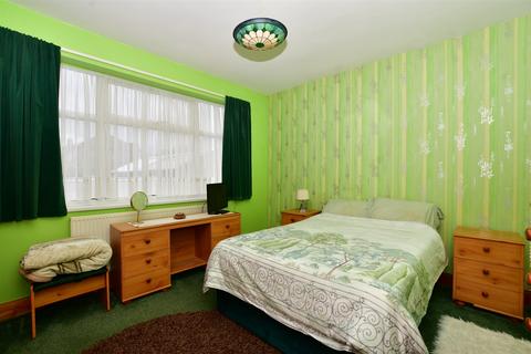 2 bedroom semi-detached bungalow for sale, Gladeside, Shirley, Croydon, Surrey