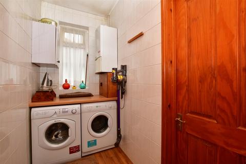 61 Gladeside, Croydon, CR0 7RU
