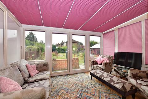 61 Gladeside, Croydon, CR0 7RU