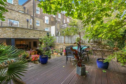 3 bedroom flat for sale, Tufnell Park Road, London