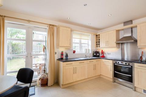 4 bedroom house to rent, Martins Court, Leeman Road, York, YO26