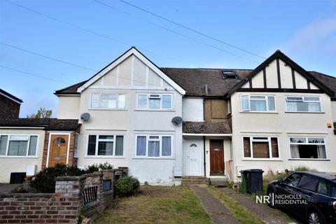 21 Thrigby Road, Chessington, KT9 2AH