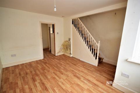 21 Thrigby Road, Chessington, KT9 2AH