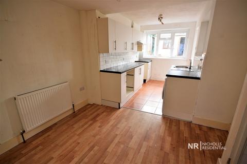 21 Thrigby Road, Chessington, KT9 2AH