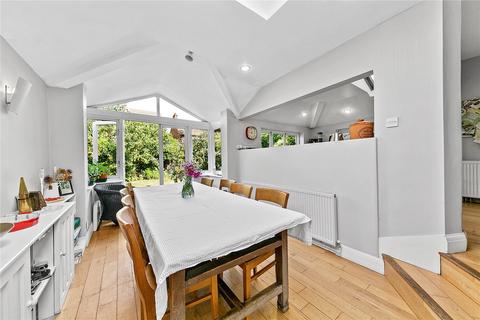 3 bedroom end of terrace house for sale, Dudley Road, Kew, Surrey, TW9