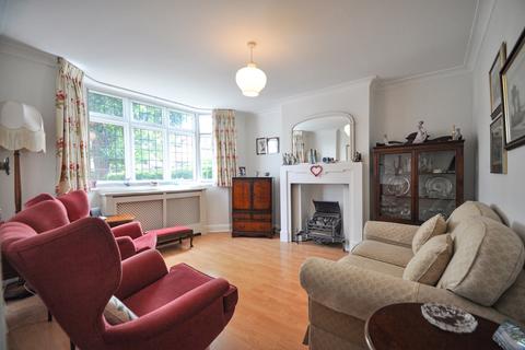 129 Bourne Vale, Bromley, BR2 7NY