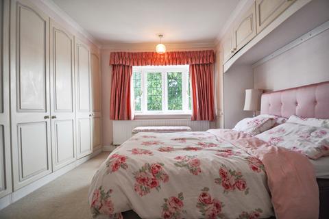 129 Bourne Vale, Bromley, BR2 7NY