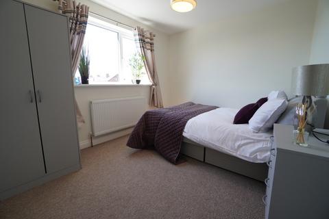 1 bedroom in a house share to rent, Marshall Avenue, Cross Gates, Leeds, LS15