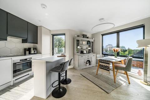 2 bedroom penthouse for sale, Barrowgate Road, Chiswick