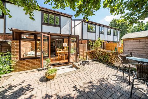 26, Luscombe Court, 26 Park Hill Road, Bromley, BR2 0XQ