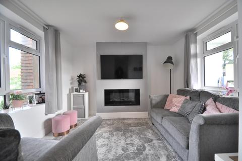 30 Kemsing Close, Bromley, BR2 7ET