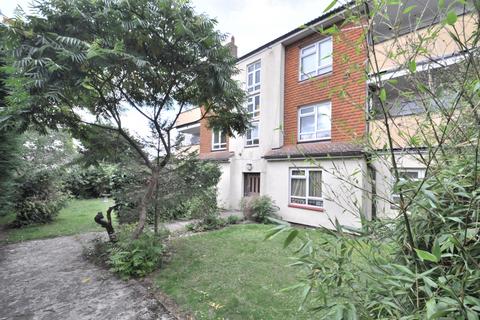 30 Kemsing Close, Bromley, BR2 7ET