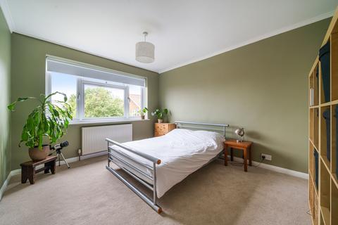 14 Hawthorndene Road, Bromley, BR2 7DY